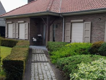 Voorzetrolluiken
